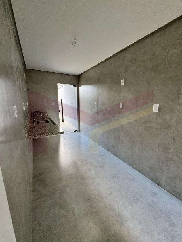 Casa à venda com 3 quartos, 85m² - Foto 4