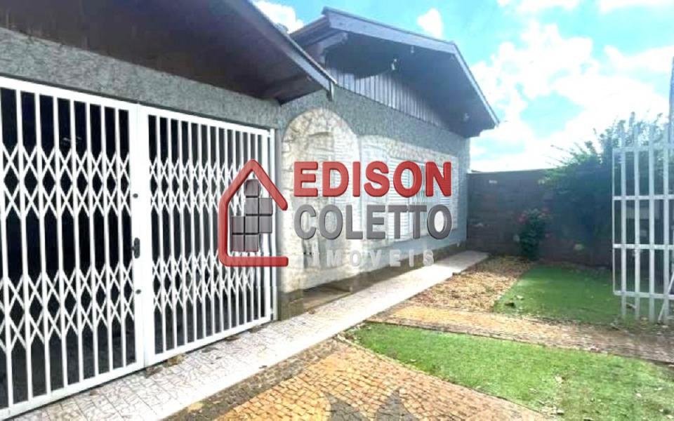 Casa, 3 quartos, 242 m² - Foto 1