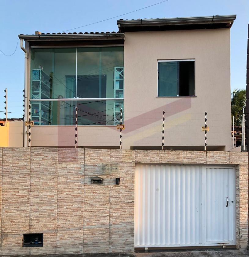 Casa à venda com 3 quartos, 120m² - Foto 1