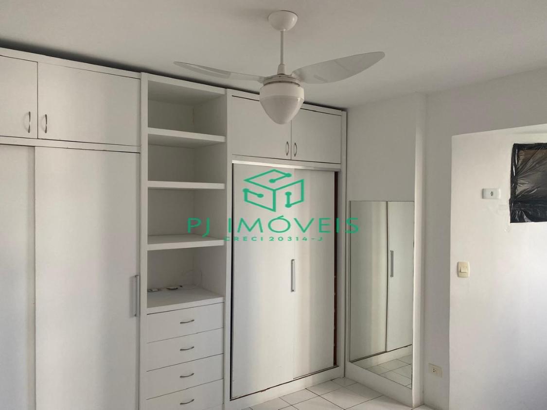 Apartamento para alugar com 4 quartos, 140m² - Foto 7