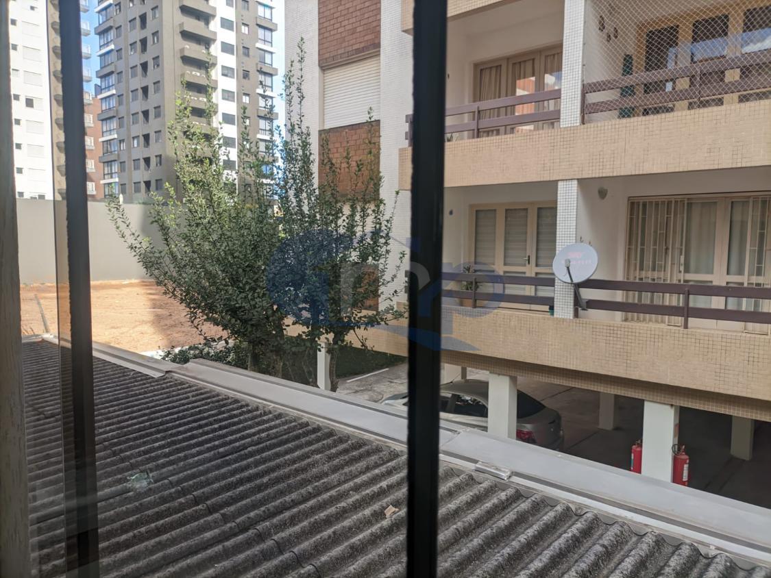 Apartamento à venda com 2 quartos, 79m² - Foto 8