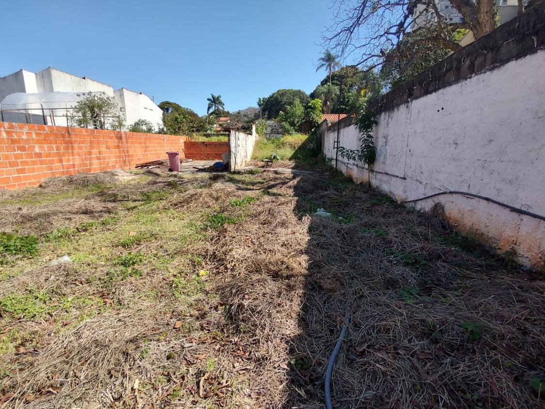 Terreno à venda, 300m² - Foto 1