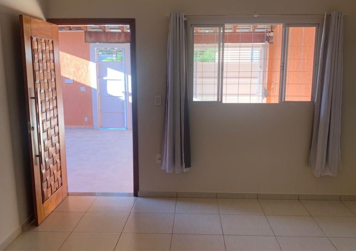 Casa à venda com 2 quartos, 125m² - Foto 3