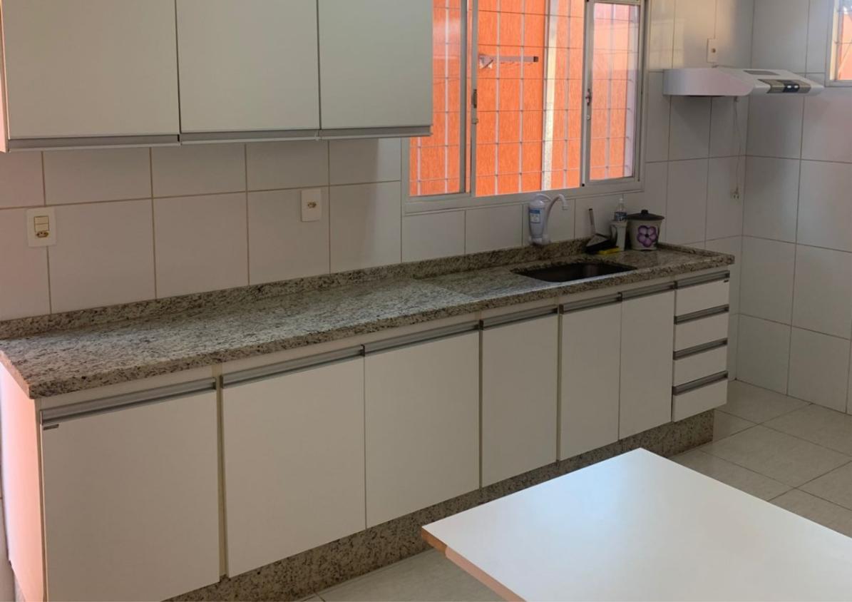 Casa à venda com 2 quartos, 125m² - Foto 5