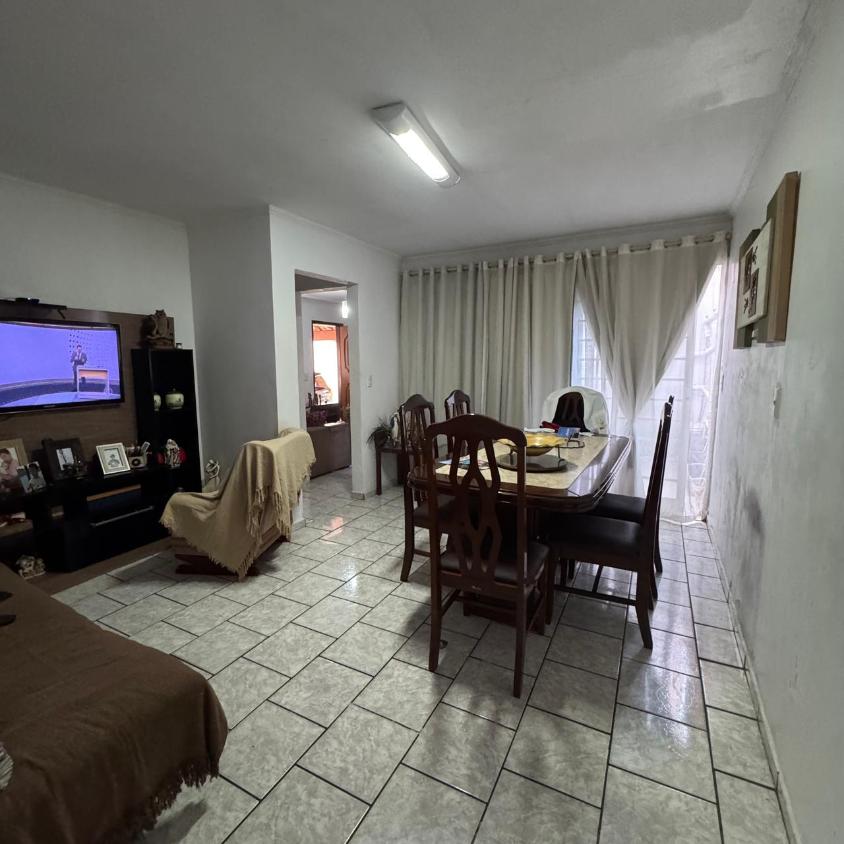 Casa à venda com 2 quartos, 180m² - Foto 4