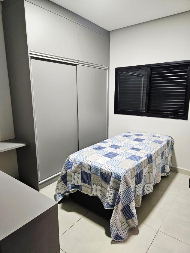Casa de Condomínio à venda com 3 quartos, 230m² - Foto 4