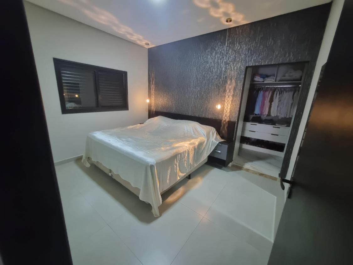 Casa de Condomínio à venda com 3 quartos, 230m² - Foto 3