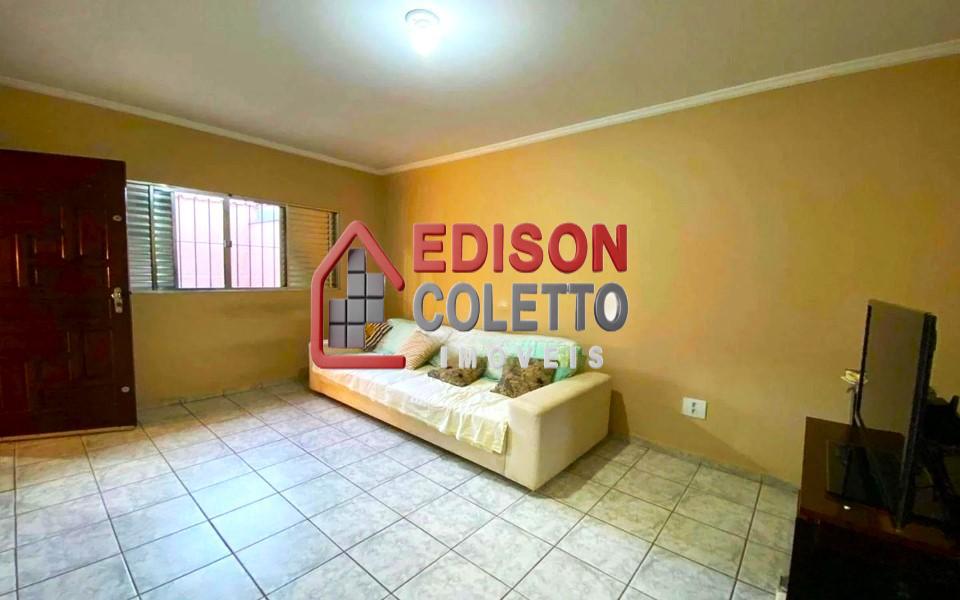 Casa à venda com 2 quartos, 68m² - Foto 4