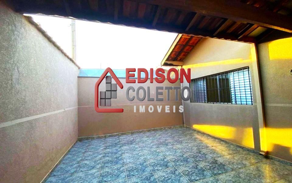 Casa à venda com 2 quartos, 68m² - Foto 2