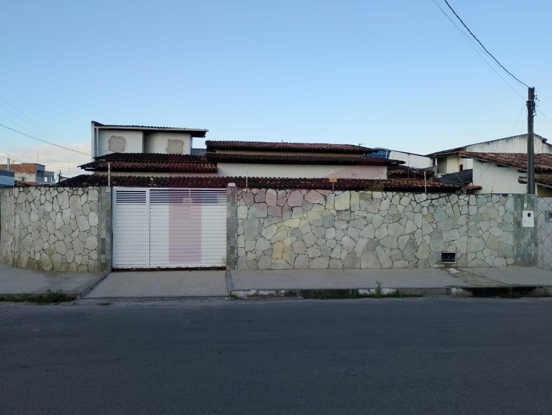 Casa para alugar com 3 quartos, 100m² - Foto 1