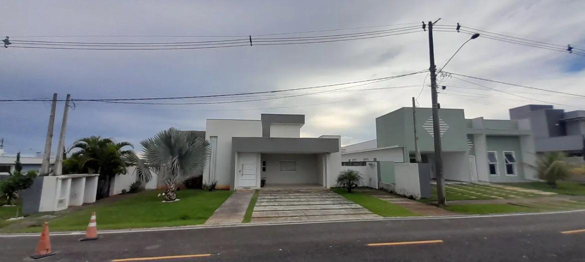Casa de Condomínio à venda com 3 quartos, 205m² - Foto 1