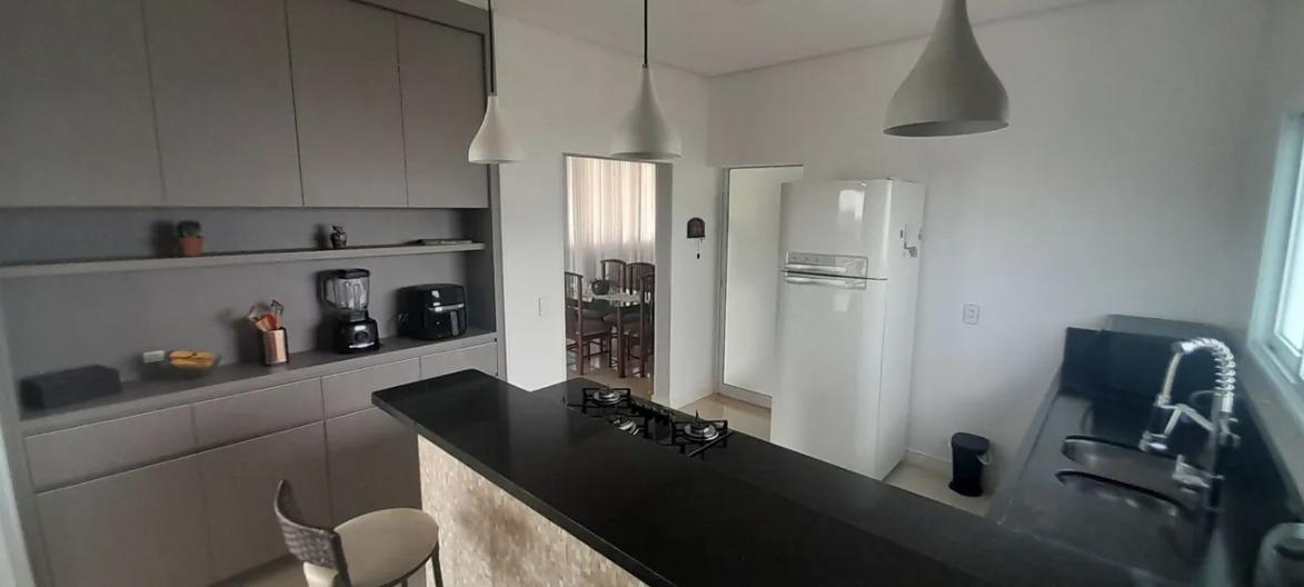 Casa de Condomínio à venda com 3 quartos, 205m² - Foto 4