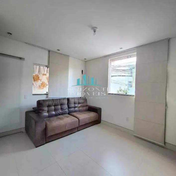 Casa à venda com 3 quartos, 217m² - Foto 3