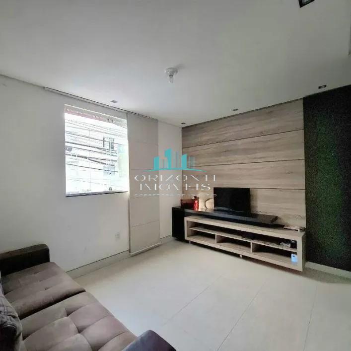 Casa à venda com 3 quartos, 217m² - Foto 2