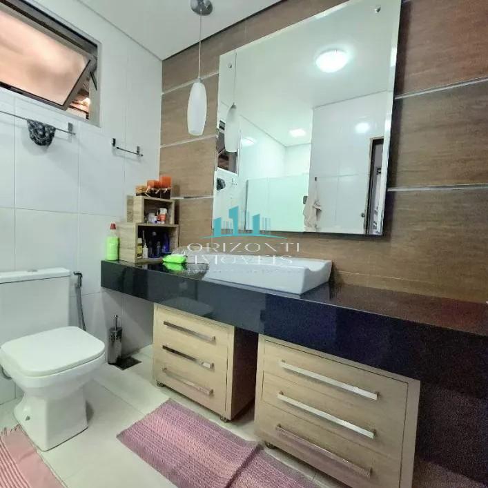 Casa à venda com 3 quartos, 217m² - Foto 15