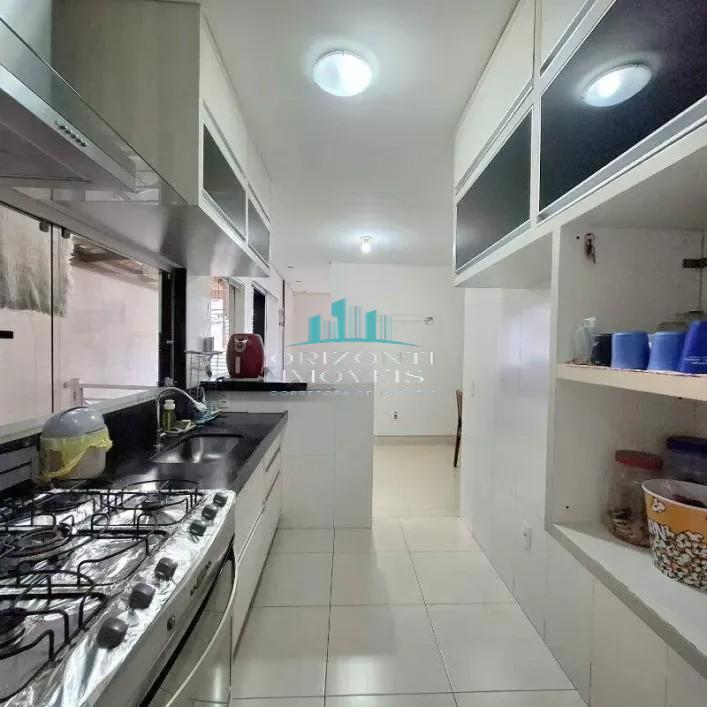 Casa à venda com 3 quartos, 217m² - Foto 6