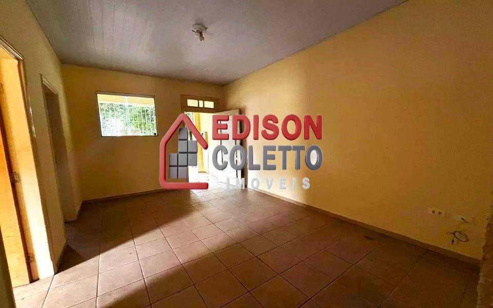 Casa para alugar com 3 quartos, 87m² - Foto 1