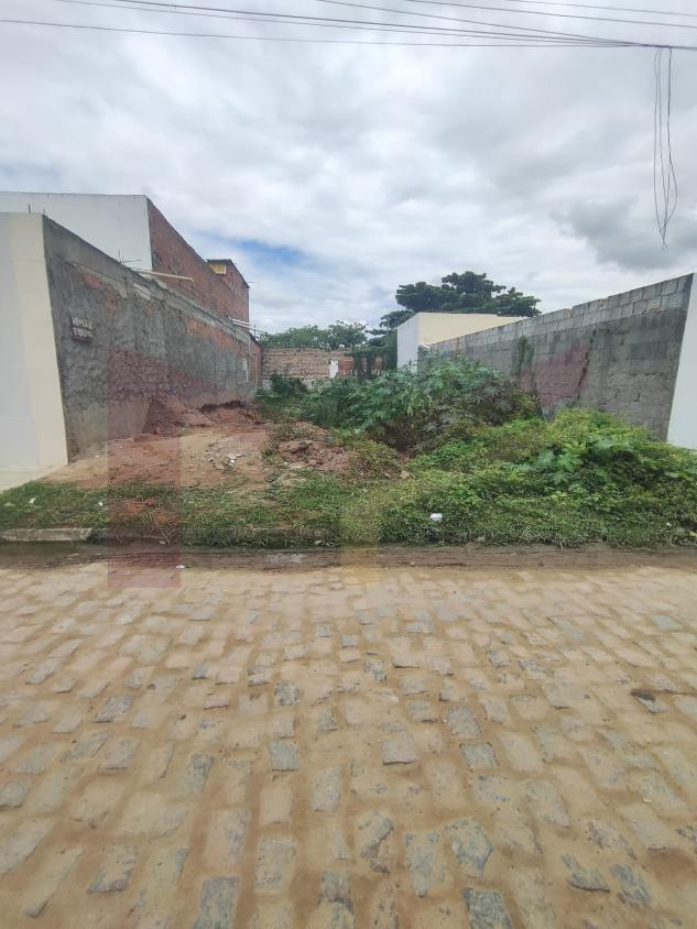 Terreno à venda, 168m² - Foto 1