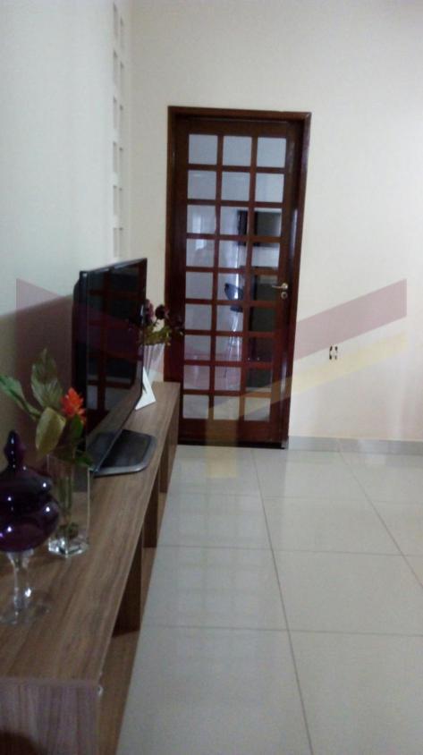 Casa à venda com 4 quartos, 250m² - Foto 5