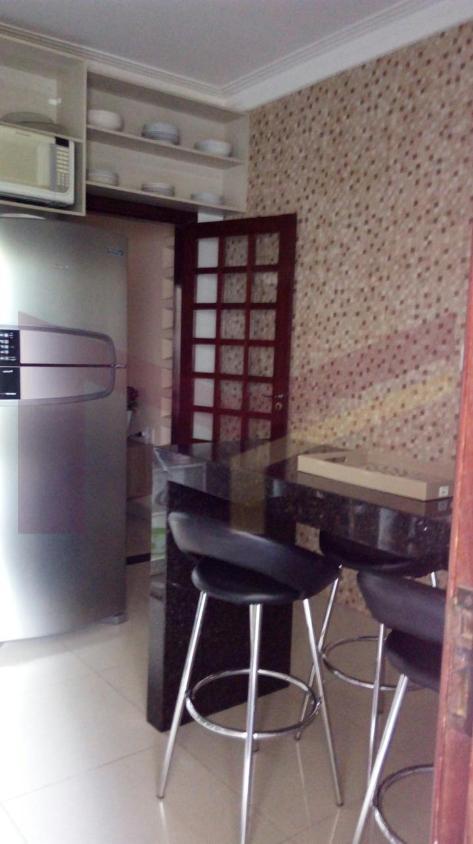 Casa à venda com 4 quartos, 250m² - Foto 9