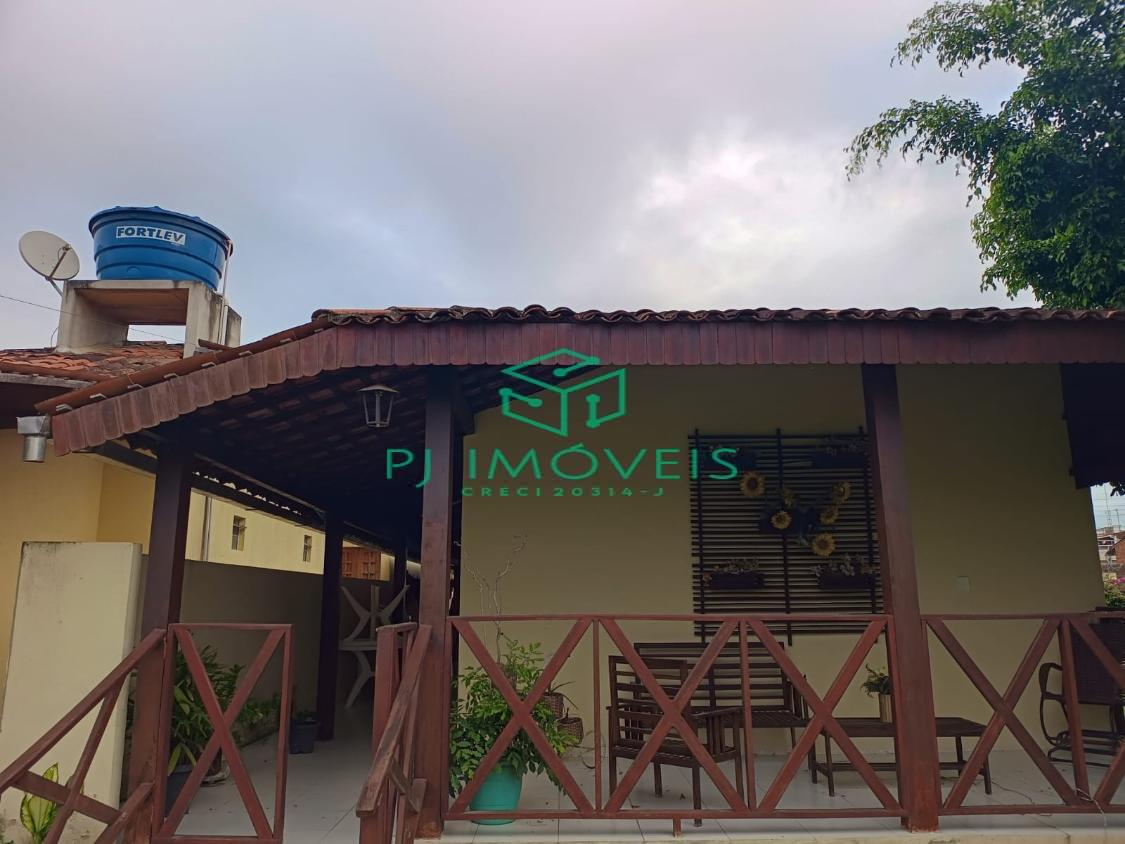 Casa de Condomínio à venda com 3 quartos, 100m² - Foto 2