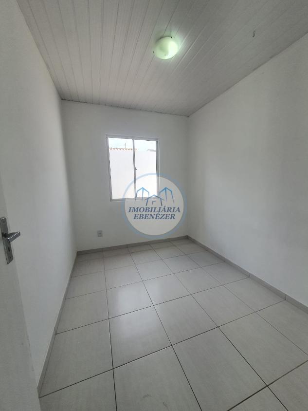 Casa à venda com 2 quartos, 80m² - Foto 7
