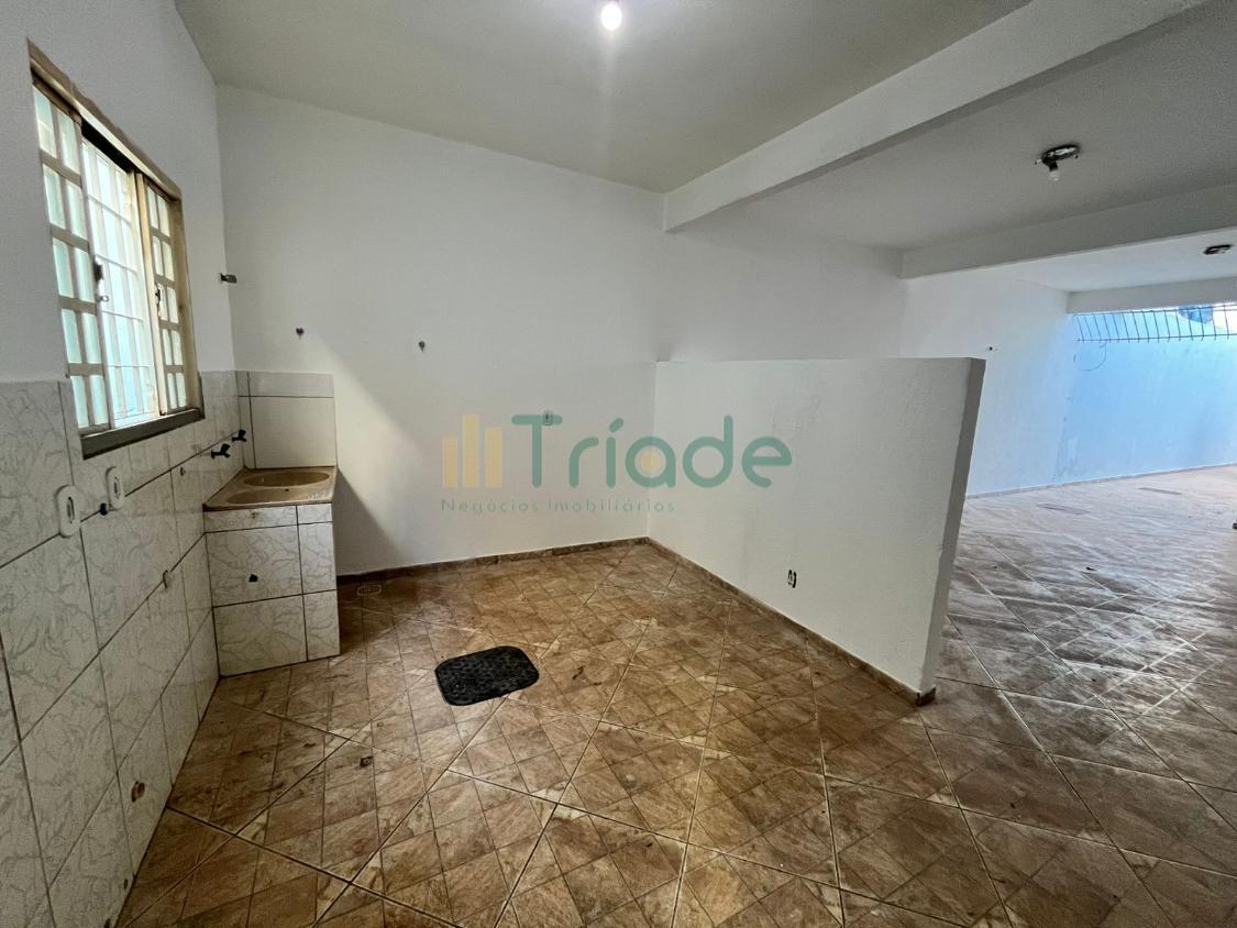 Casa para alugar com 2 quartos, 160m² - Foto 17