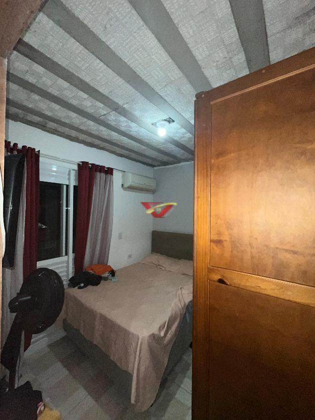 Casa à venda com 2 quartos, 85m² - Foto 4