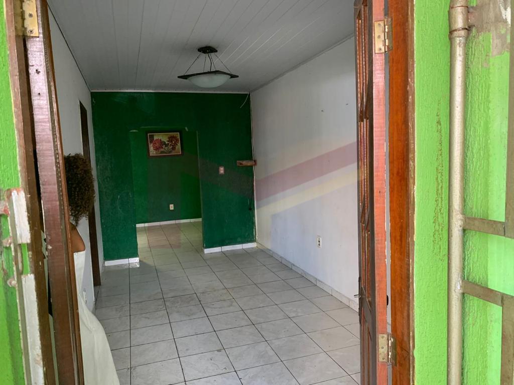 Casa à venda com 2 quartos, 49m² - Foto 3
