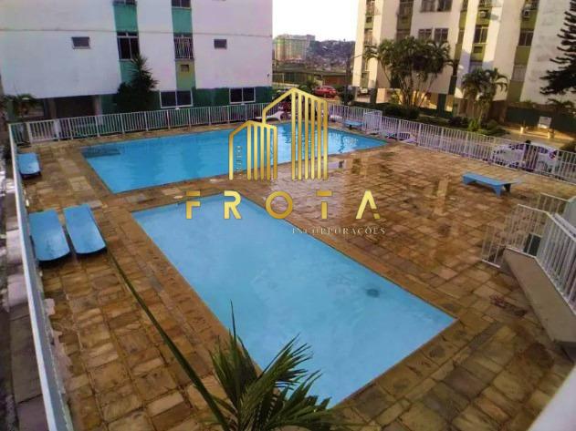 Apartamento à venda com 2 quartos, 60m² - Foto 1