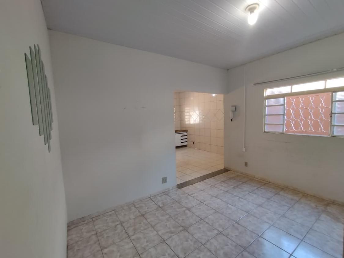 Casa à venda com 3 quartos, 124m² - Foto 7
