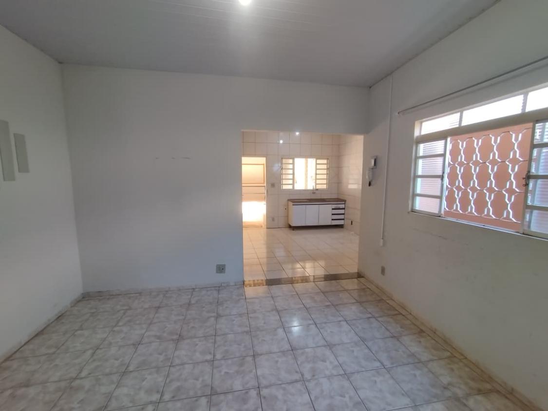 Casa à venda com 3 quartos, 124m² - Foto 9