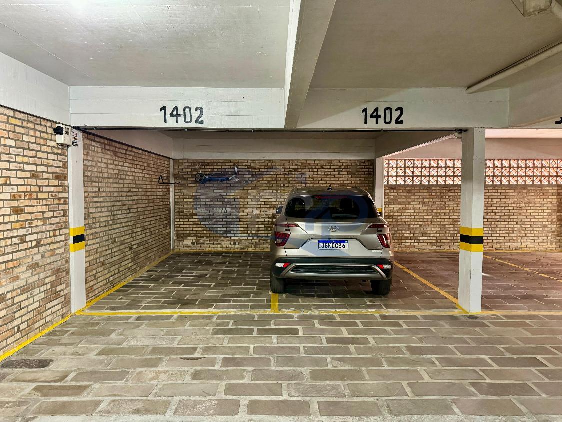 Apartamento à venda com 3 quartos, 198m² - Foto 6