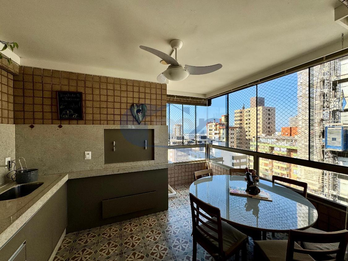 Apartamento à venda com 3 quartos, 198m² - Foto 12