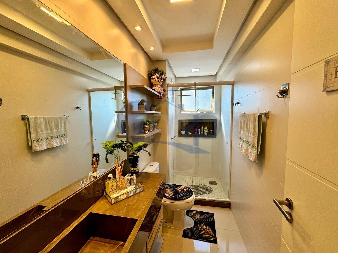 Apartamento à venda com 3 quartos, 198m² - Foto 13