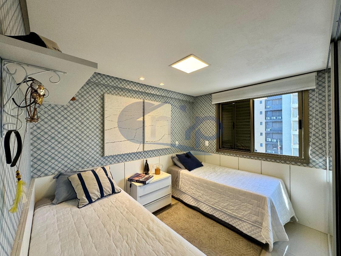 Apartamento à venda com 3 quartos, 198m² - Foto 20