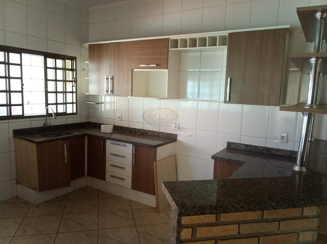 Casa, 4 quartos, 200 m² - Foto 2