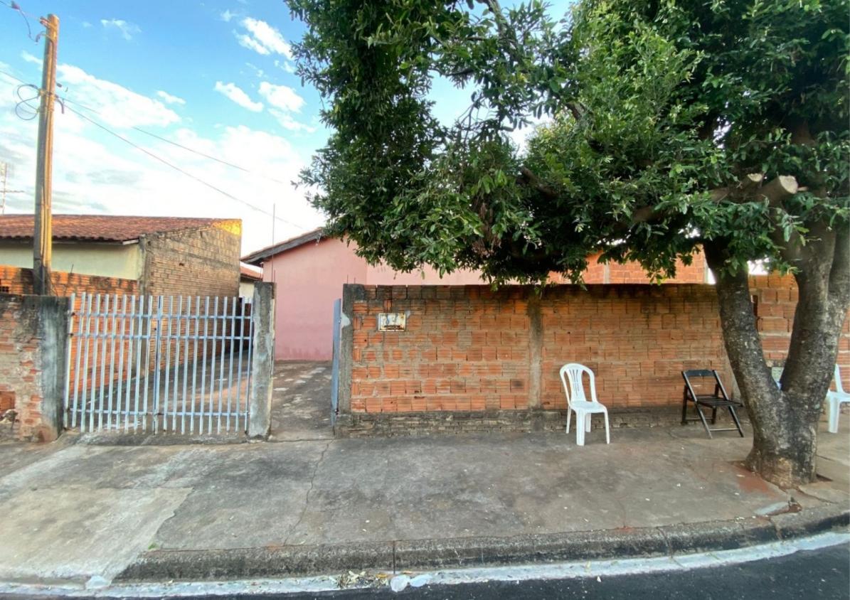 Casa, 3 quartos, 98 m² - Foto 1