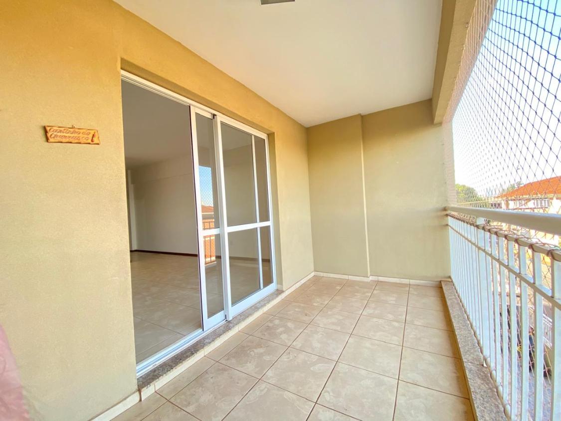 Apartamento à venda com 3 quartos, 107m² - Foto 11