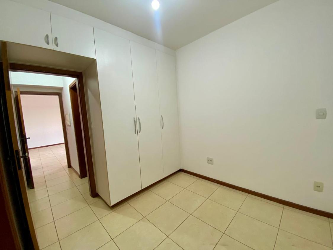 Apartamento à venda com 3 quartos, 107m² - Foto 6