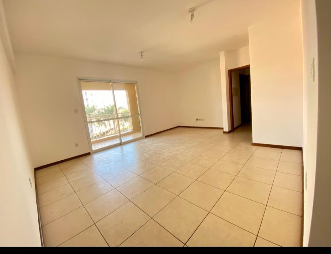 Apartamento à venda com 3 quartos, 107m² - Foto 7