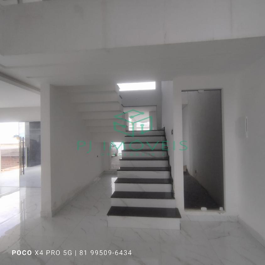 Casa à venda com 4 quartos, 200m² - Foto 14