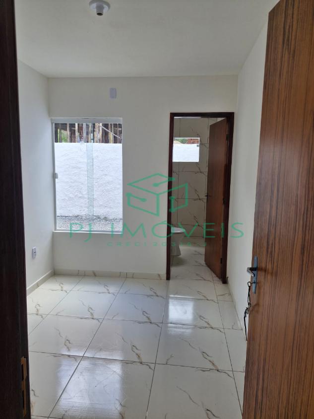 Casa à venda com 2 quartos, 54m² - Foto 7