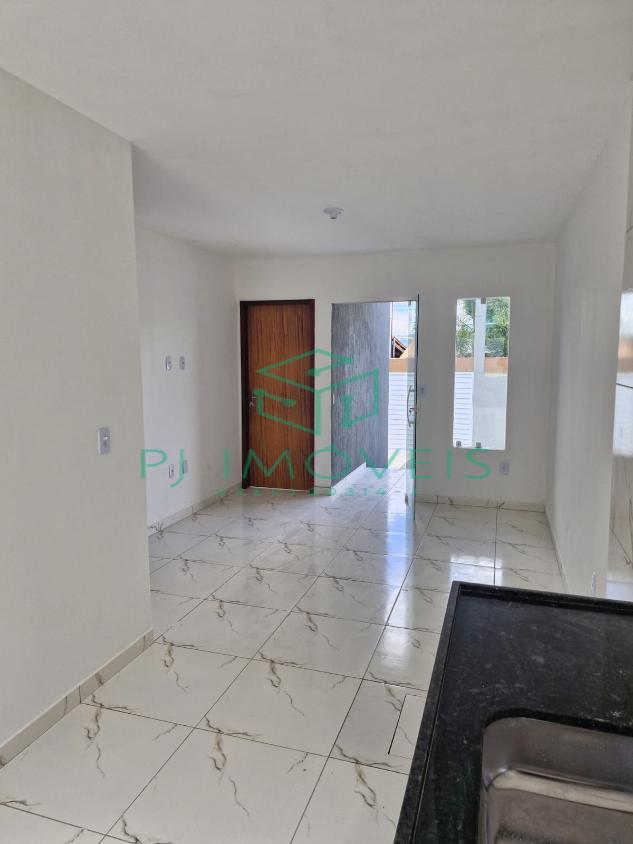 Casa à venda com 2 quartos, 54m² - Foto 5