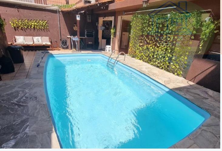 Casa, 3 quartos, 250 m² - Foto 1