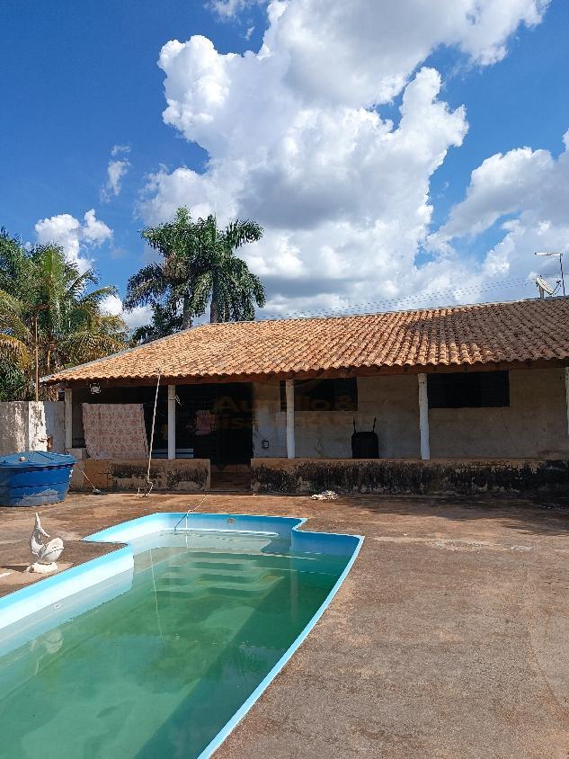 Chácara, 4 quartos, 1131 m² - Foto 2