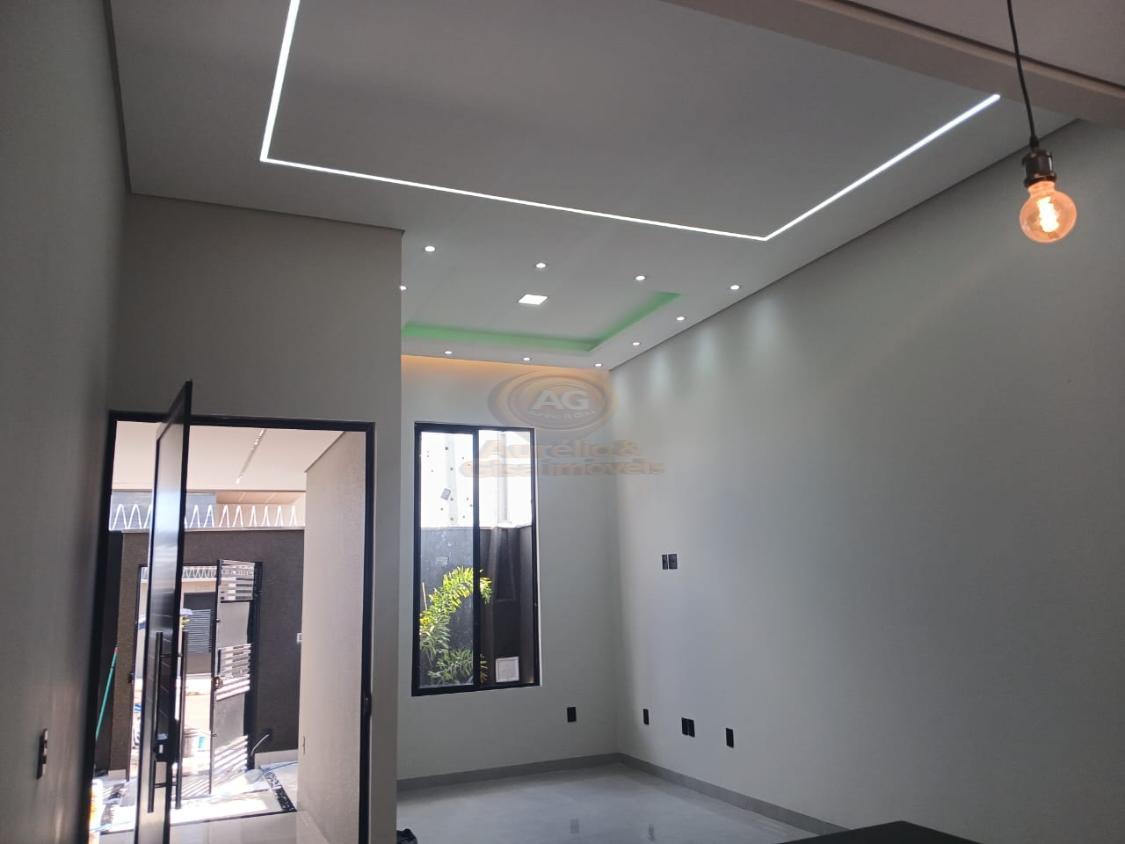 Casa à venda com 3 quartos, 215m² - Foto 2