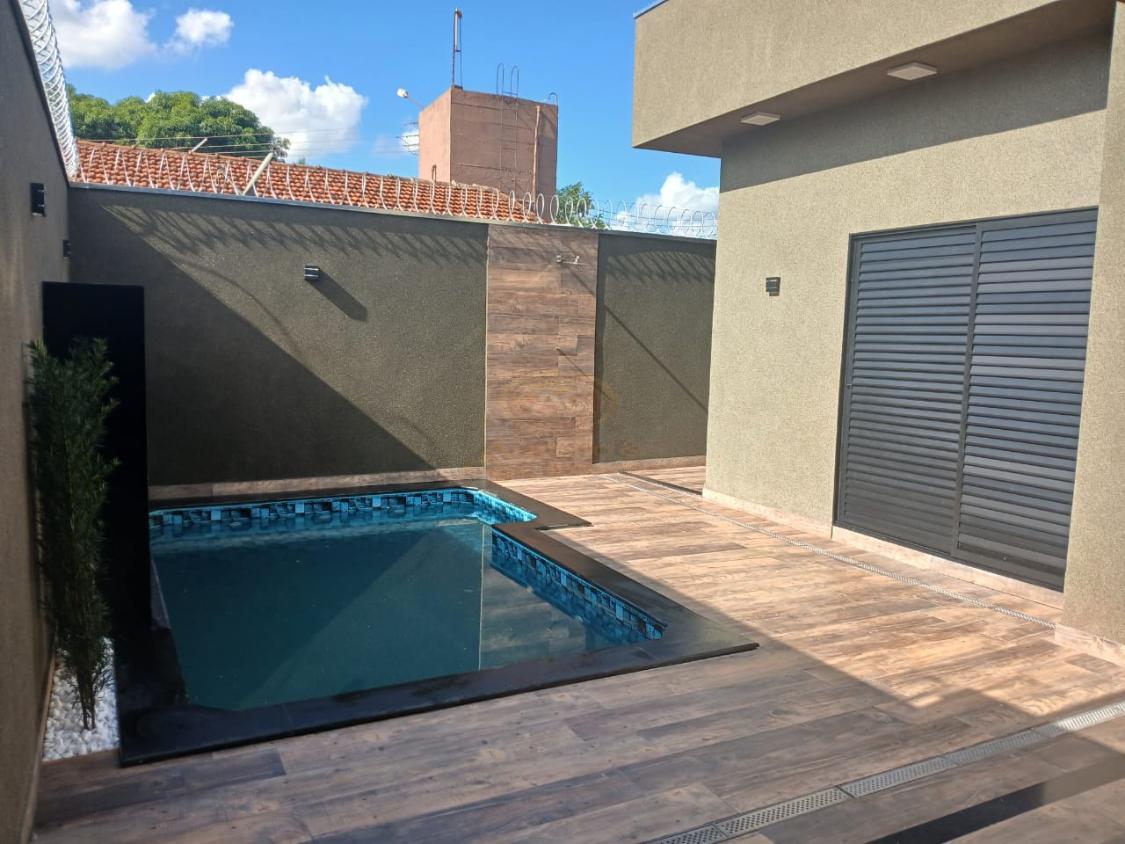 Casa à venda com 3 quartos, 215m² - Foto 14