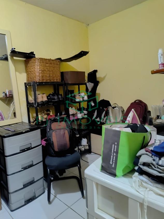 Casa à venda com 2 quartos, 50m² - Foto 8