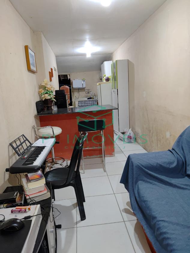 Casa à venda com 2 quartos, 50m² - Foto 1